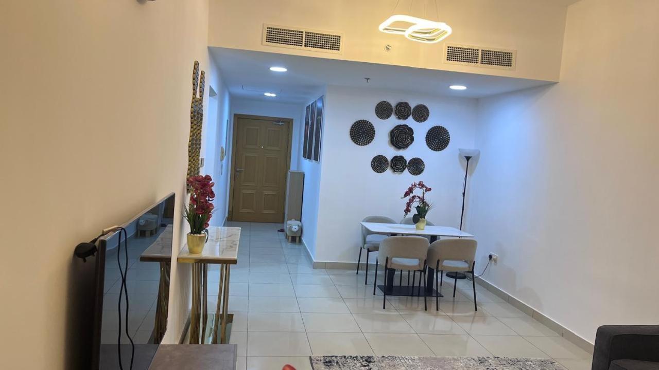 Luxury 1 Bed With New Amenities Apartment Dubai Exterior photo